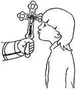 Ребенок целующий крест